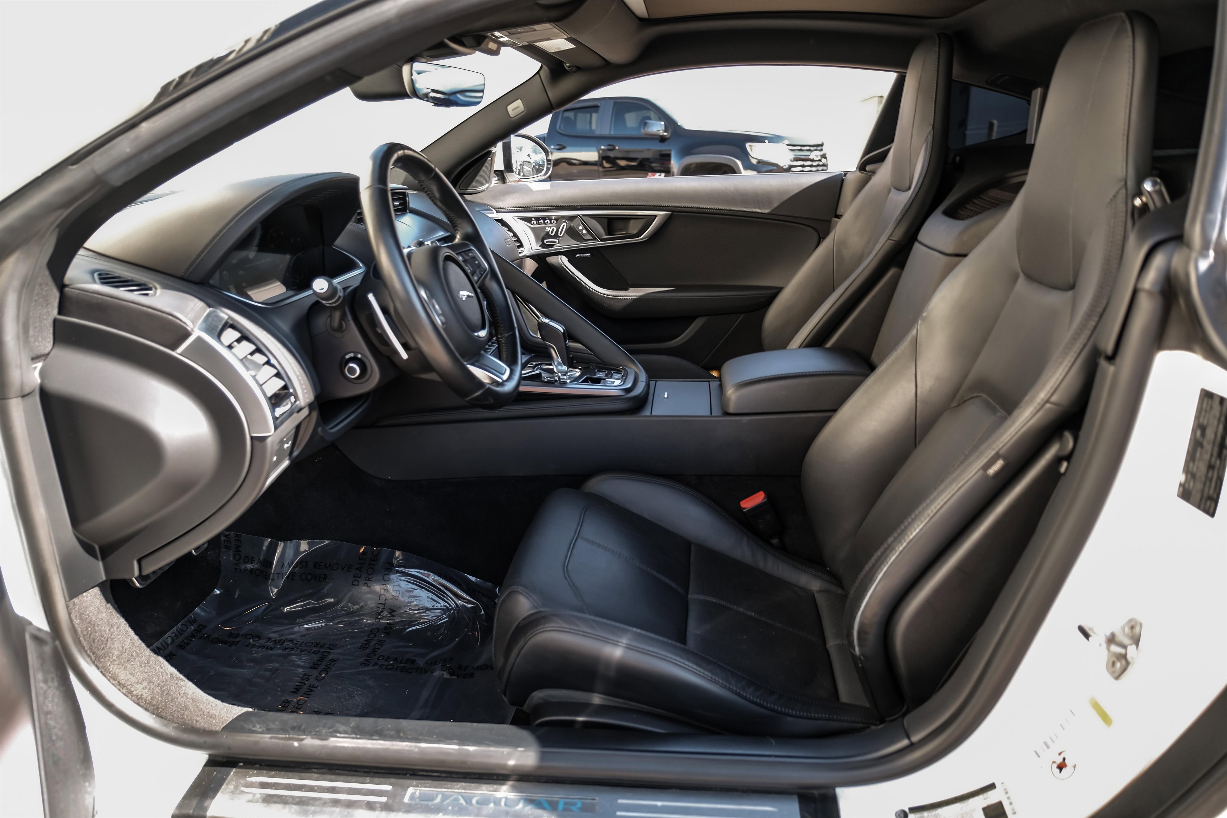 Used 2021 Jaguar F-TYPE Coupe image 3