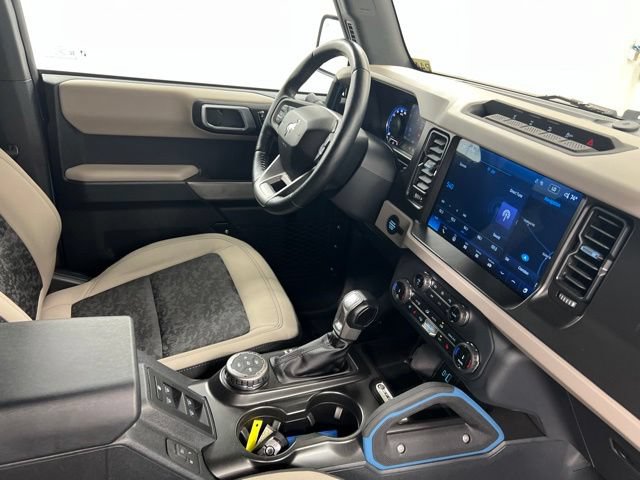 Used 2022 Ford Bronco Wildtrak AWD/4WD image 24