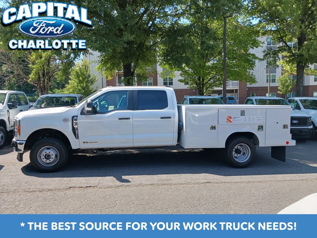 New 2026 Ford F350 XL w/ XL Chrome Package AWD/4WD image 2
