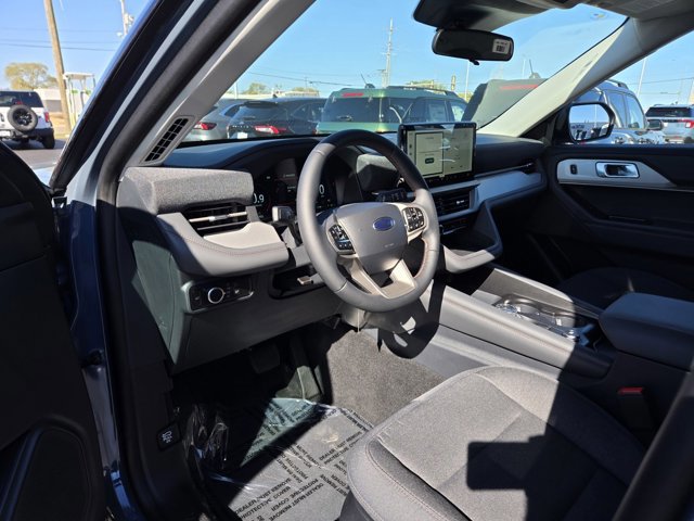 New 2026 Ford Explorer Active image 2