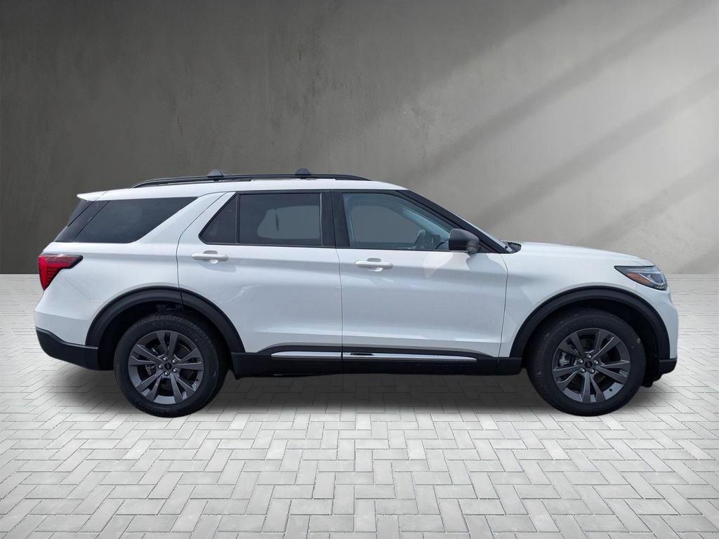 New 2025 Ford Explorer Active w/ Active Comfort Package image 11