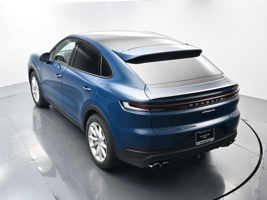 Used 2025 Porsche Cayenne image 39