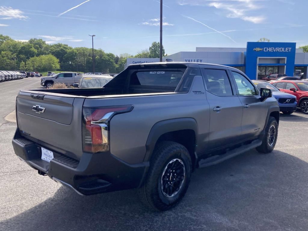 New 2026 Chevrolet Silverado EV Trail Boss AWD/4WD image 4