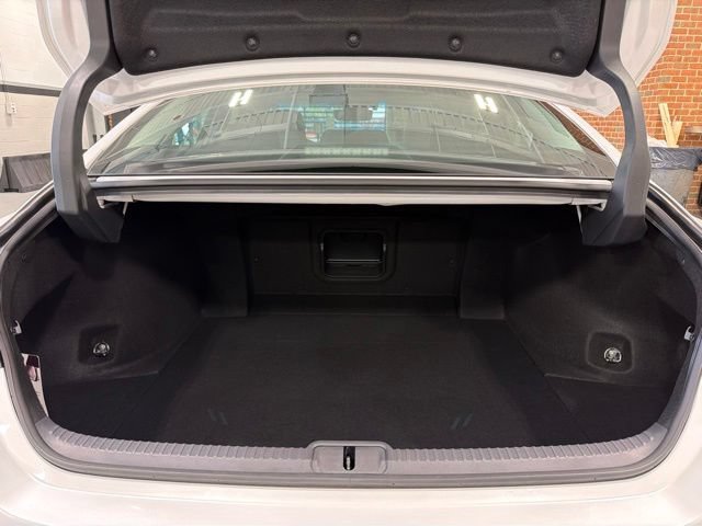Used 2025 Lexus ES 300h w/ Technology Package FWD image 30