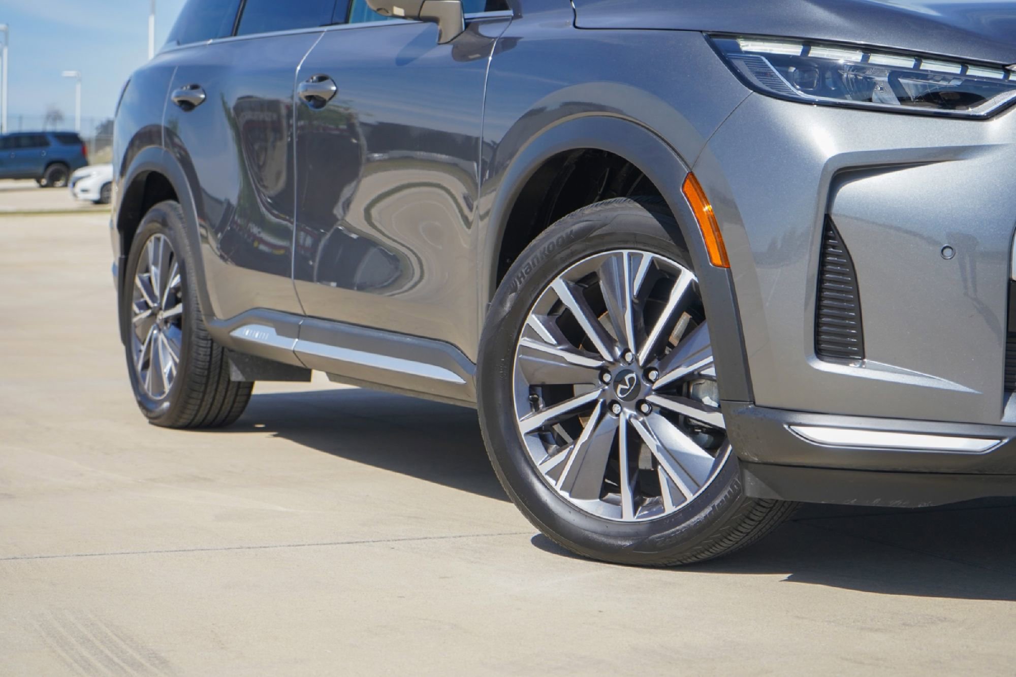 Certified 2026 INFINITI QX60 Luxe w/ Cargo Package image 2