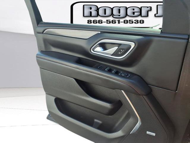 Used 2021 Chevrolet Suburban RST w/ Luxury Package AWD/4WD image 20