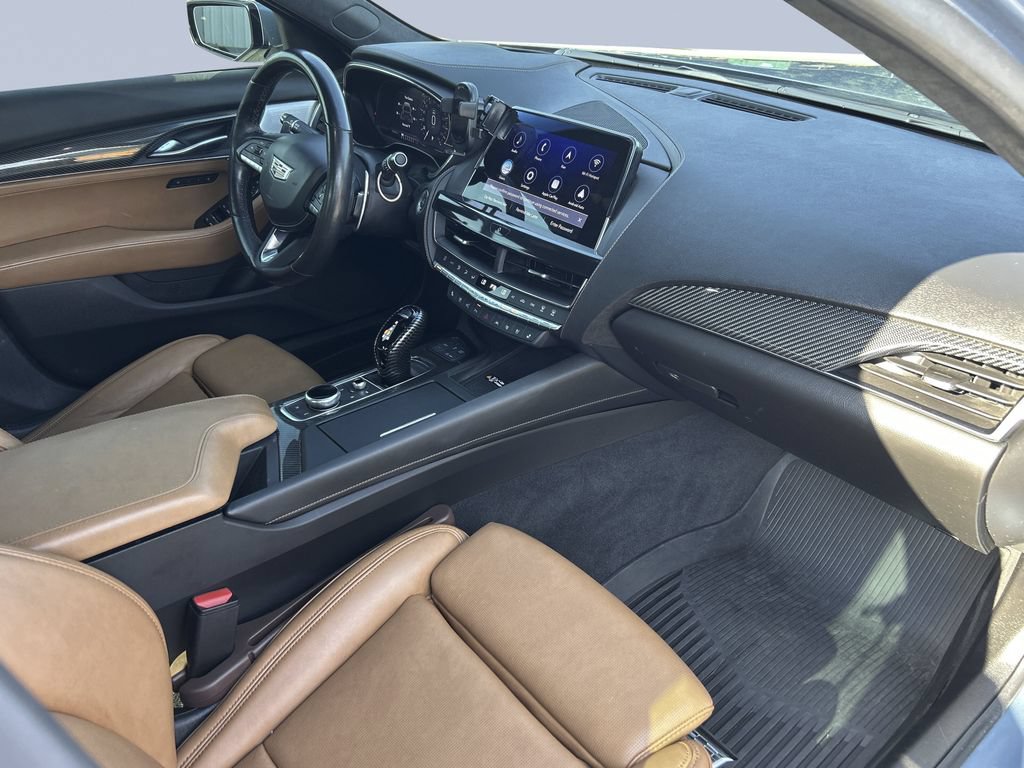 Used 2023 Cadillac CT5 V w/ Platinum Package RWD image 21