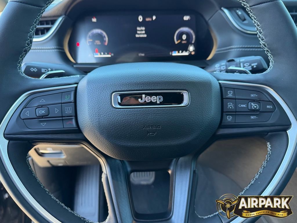 New 2025 Jeep Grand Cherokee L Altitude AWD/4WD image 24