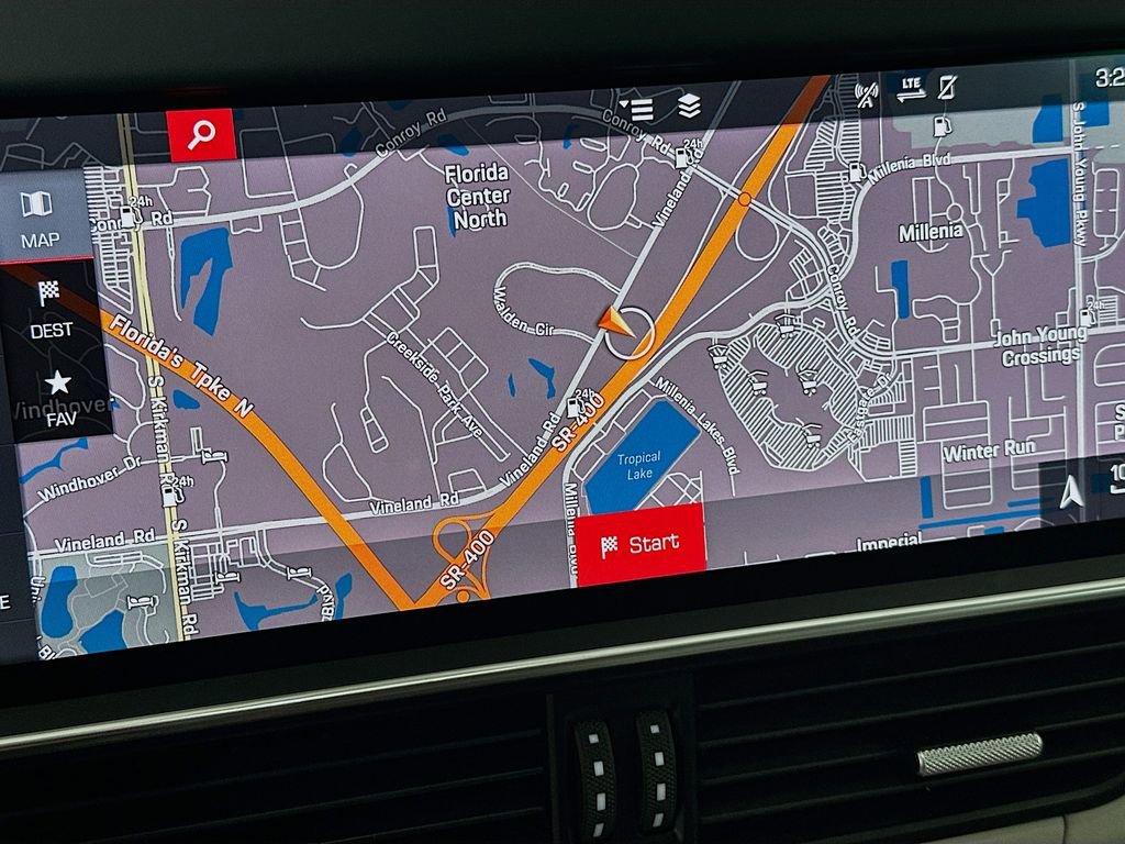 Certified 2019 Porsche Cayenne AWD/4WD image 15