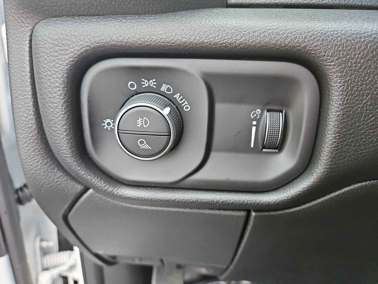 New 2025 RAM 2500 Tradesman image 26