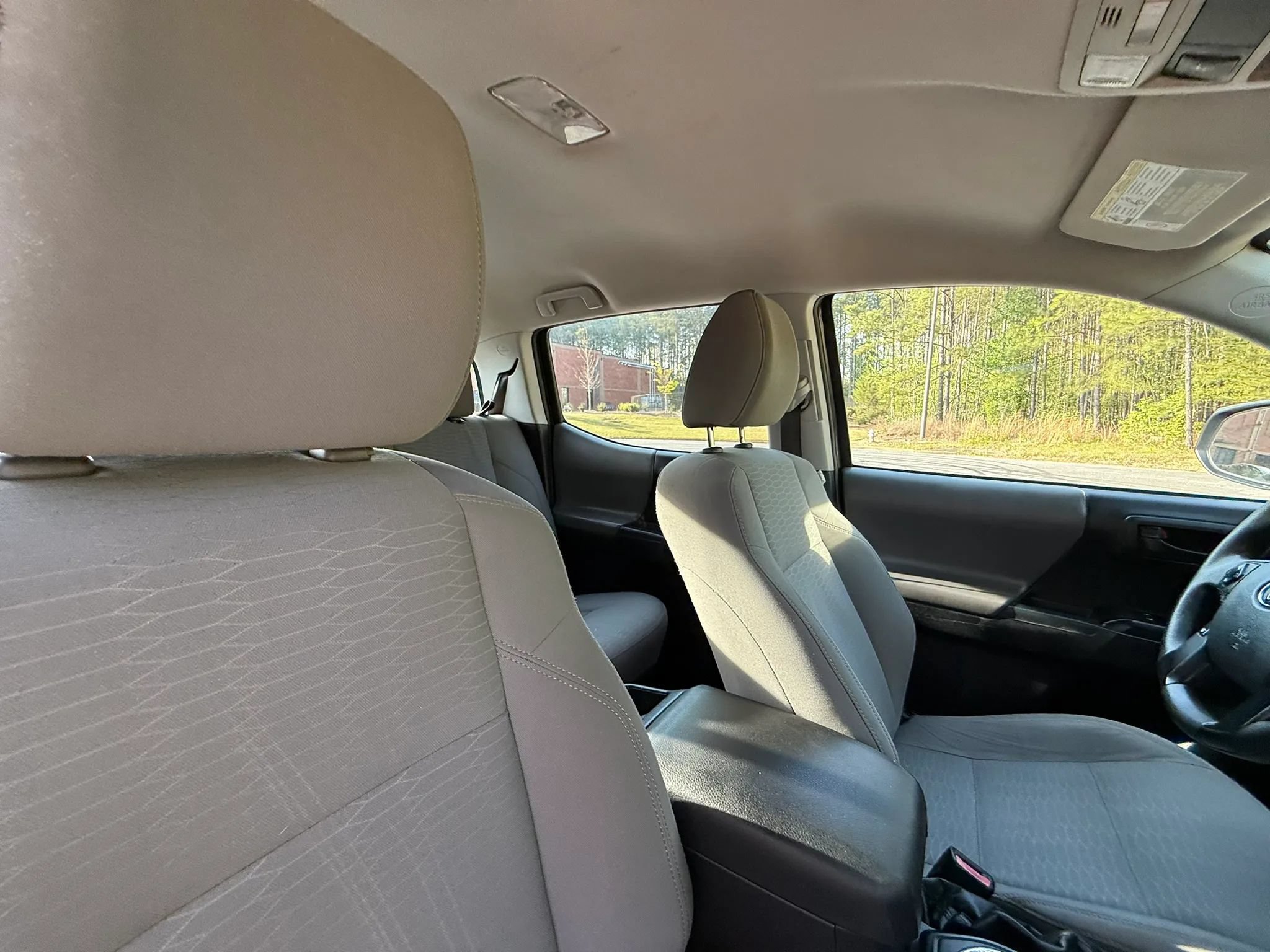 Used 2016 Toyota Tacoma SR w/ SR Convenience Package RWD image 21