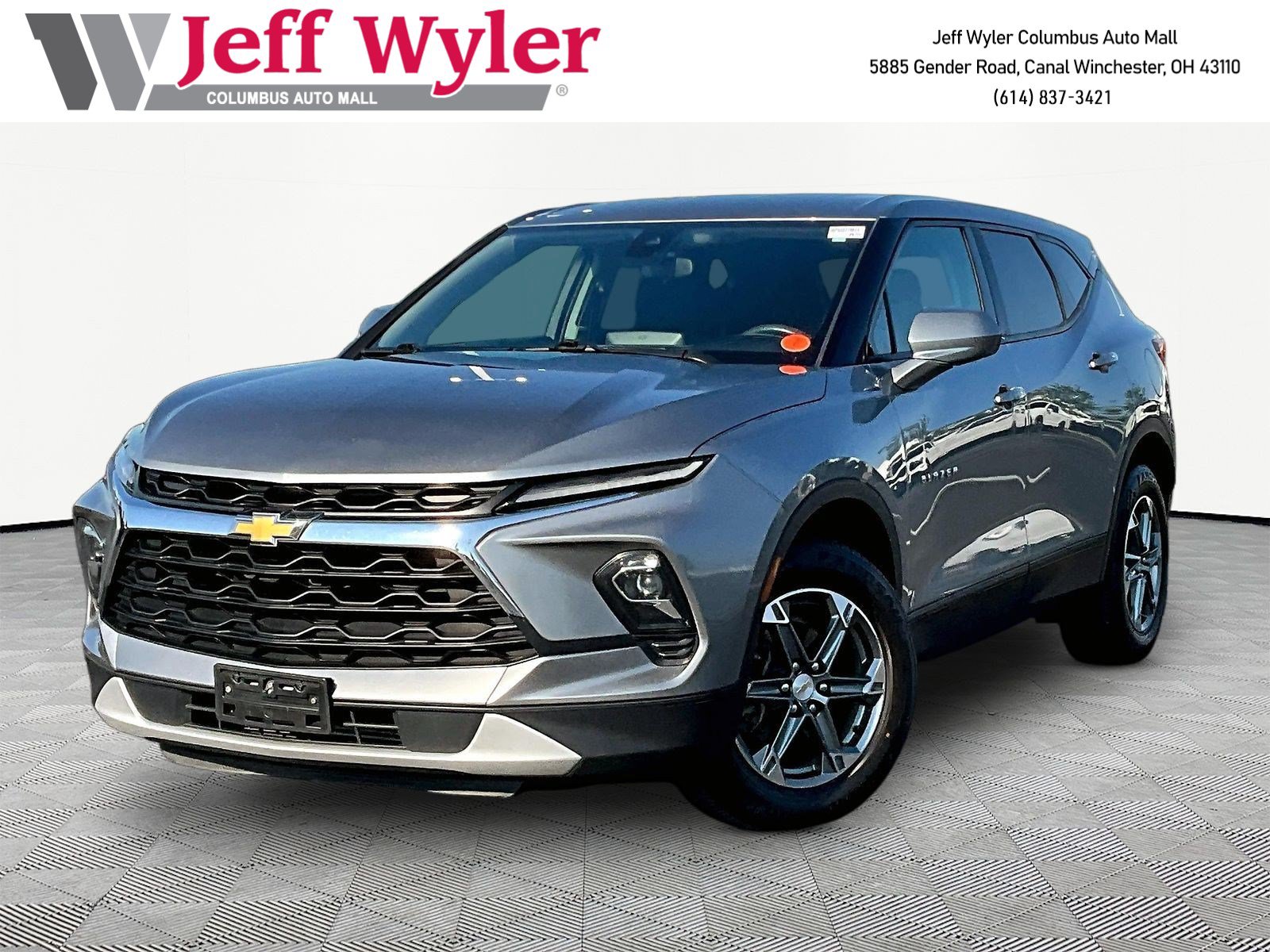 Used 2023 Chevrolet Blazer LT AWD/4WD image 1