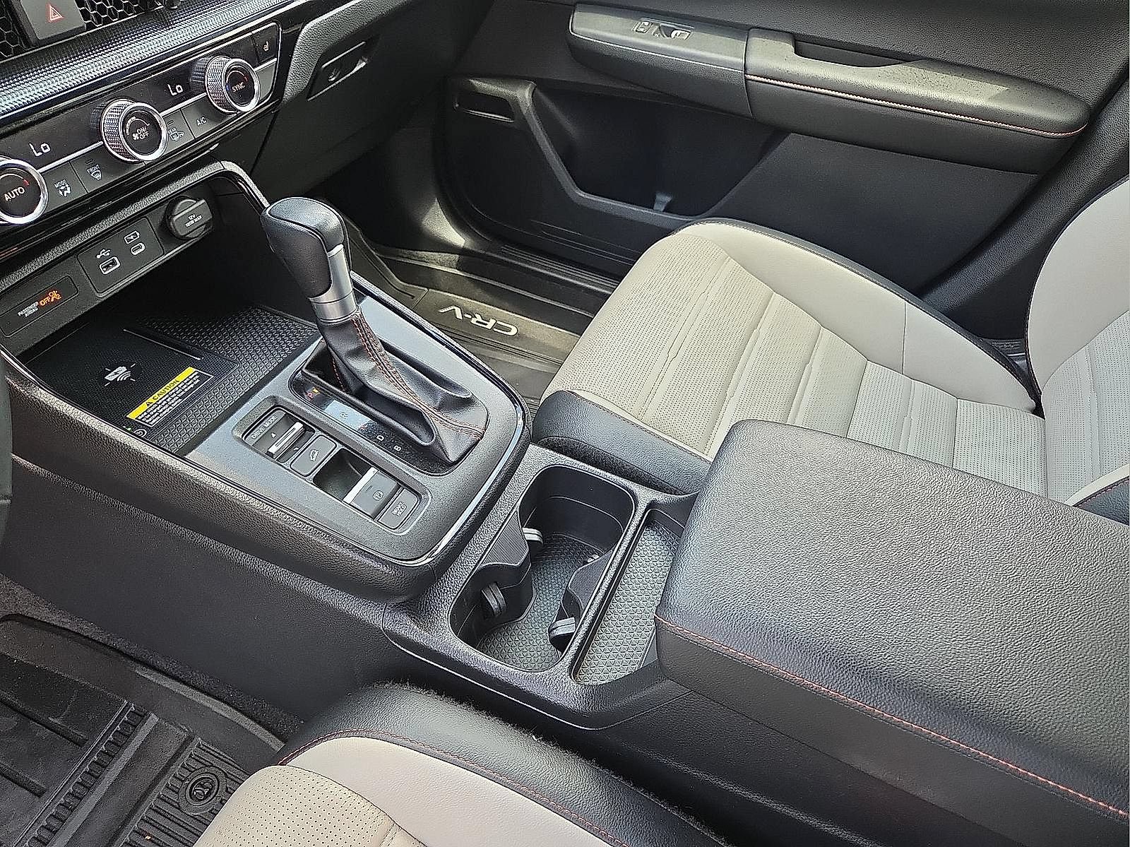 Used 2025 Honda CR-V Sport Touring image 10