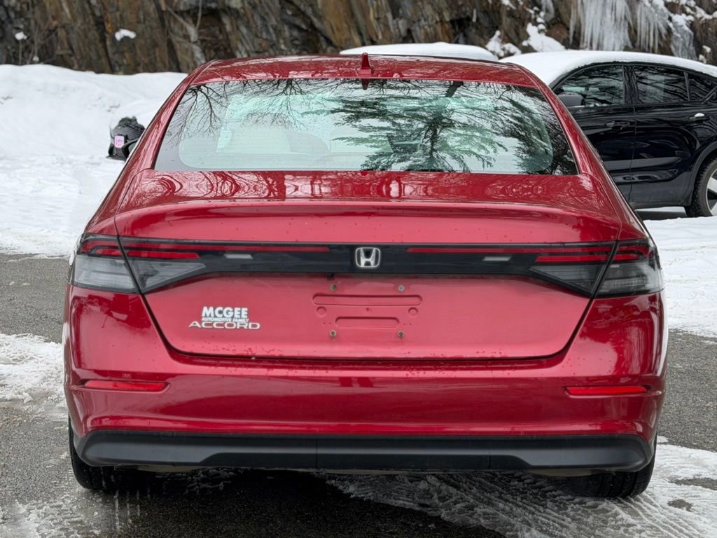 Used 2023 Honda Accord EX image 4