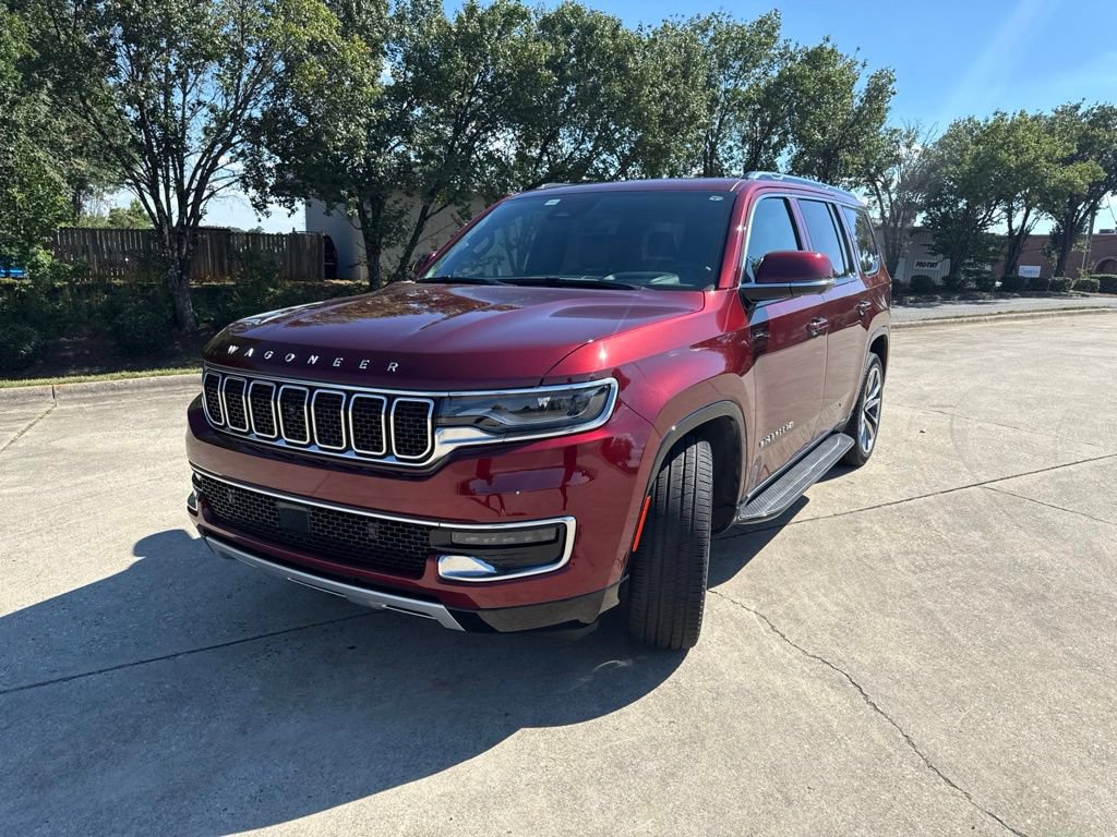Used 2022 Jeep Wagoneer Series II w/ Convenience Group I AWD/4WD image 2