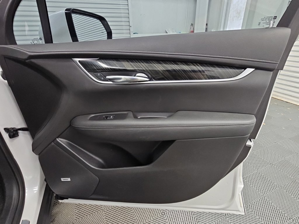 Used 2021 Cadillac XT6 Premium Luxury FWD image 44