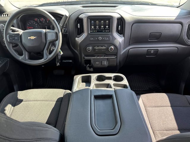 Used 2019 Chevrolet Silverado 1500 Custom w/ Custom Convenience Package AWD/4WD image 16