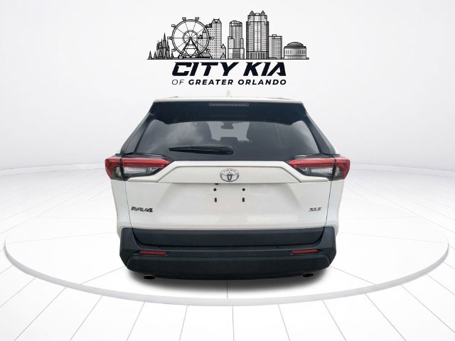 Used 2023 Toyota RAV4 XLE w/ Convenience Package FWD image 5