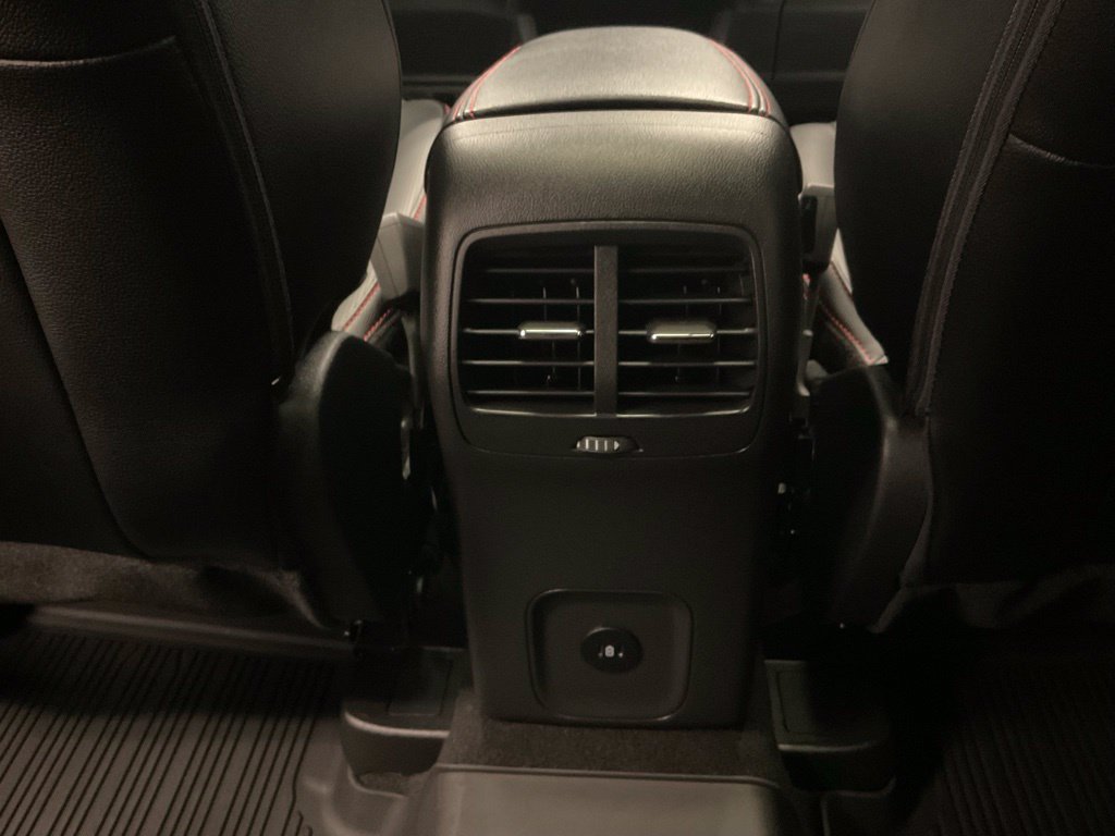 Used 2025 Ford Escape ST-Line Elite w/ Premium Technology Package AWD/4WD image 34