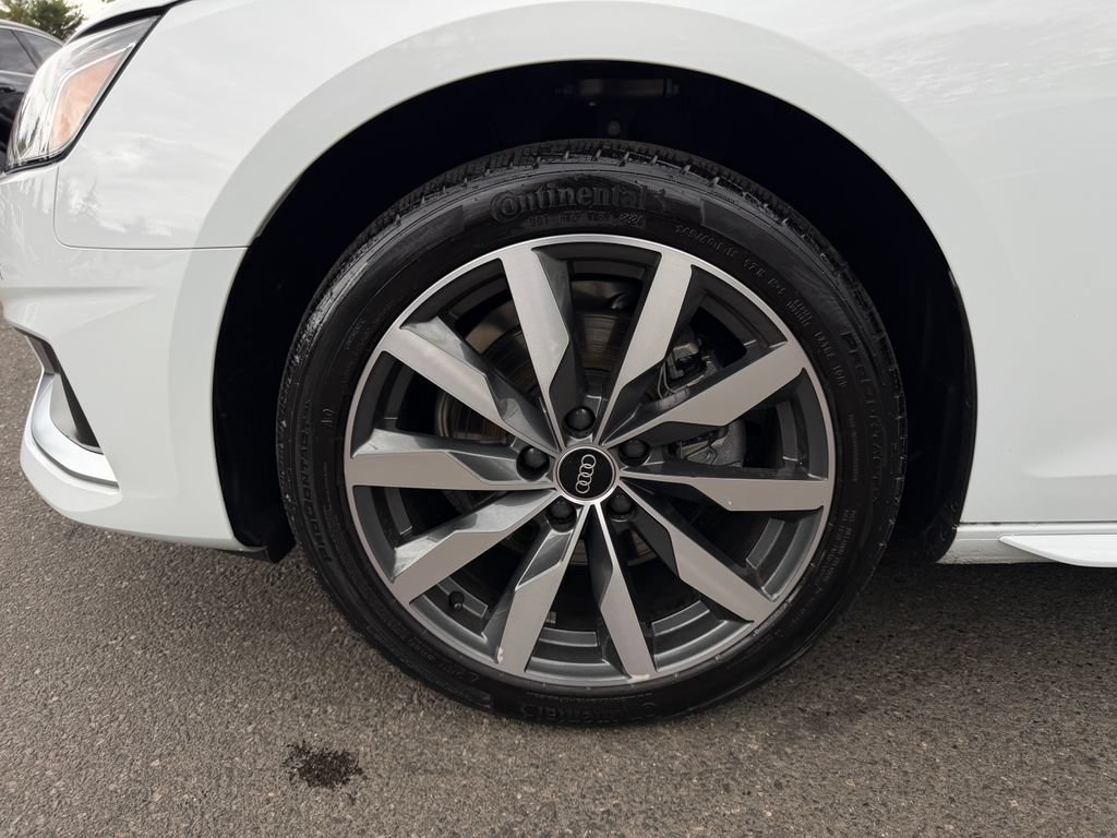 Used 2025 Audi A4 2.0T Premium AWD/4WD image 9