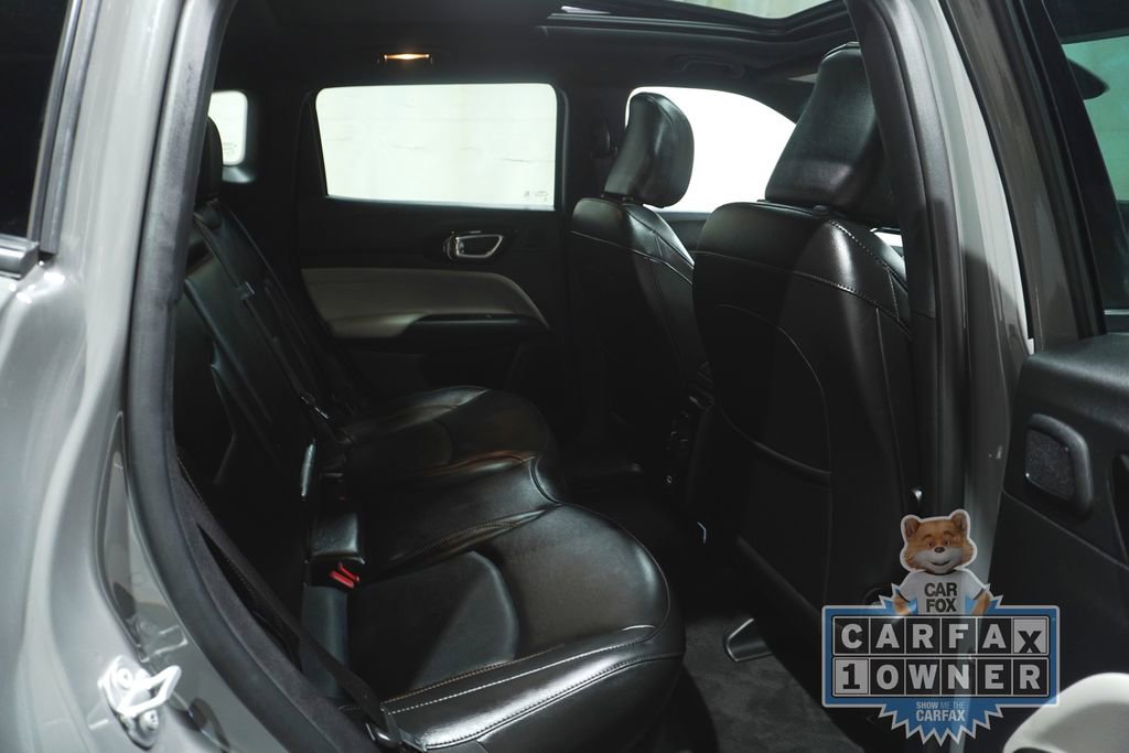 Used 2023 Jeep Compass Limited w/ Sun and Sound Group AWD/4WD image 16