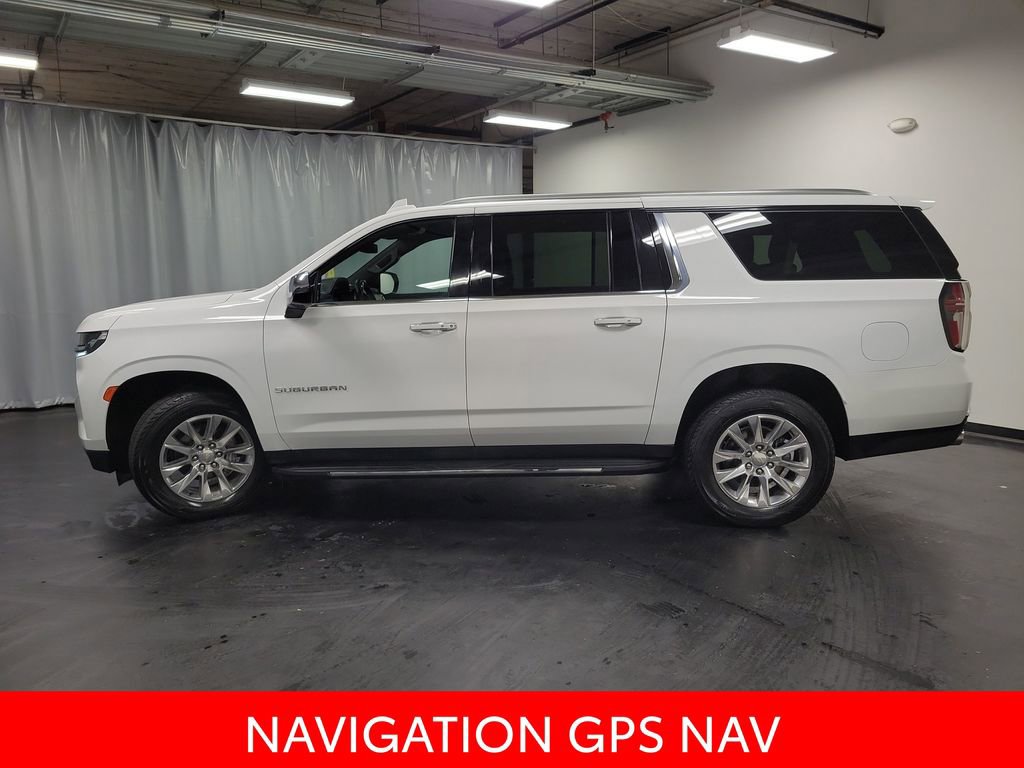 Used 2023 Chevrolet Suburban Premier image 5
