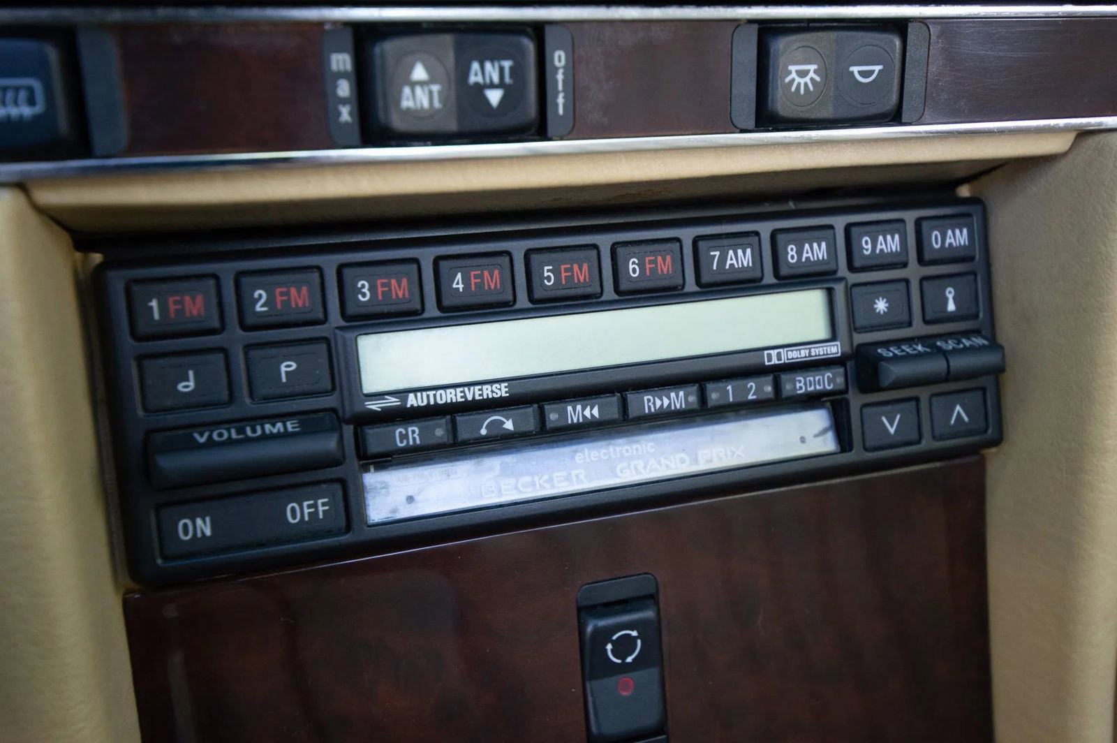 Used 1989 Mercedes-Benz 560 SL image 35