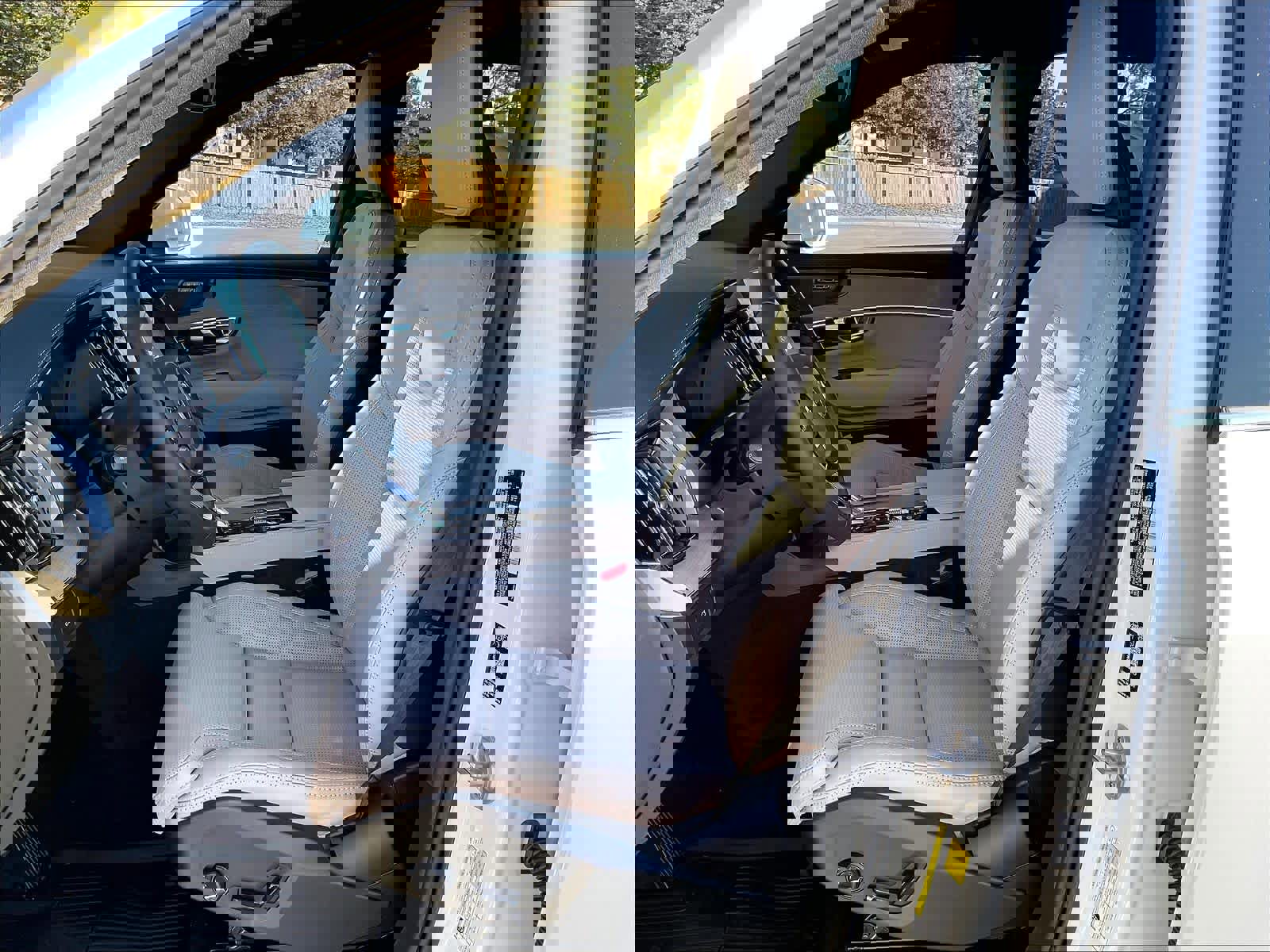 New 2026 Volvo XC90 B6 Ultra w/ Protection Package image 11