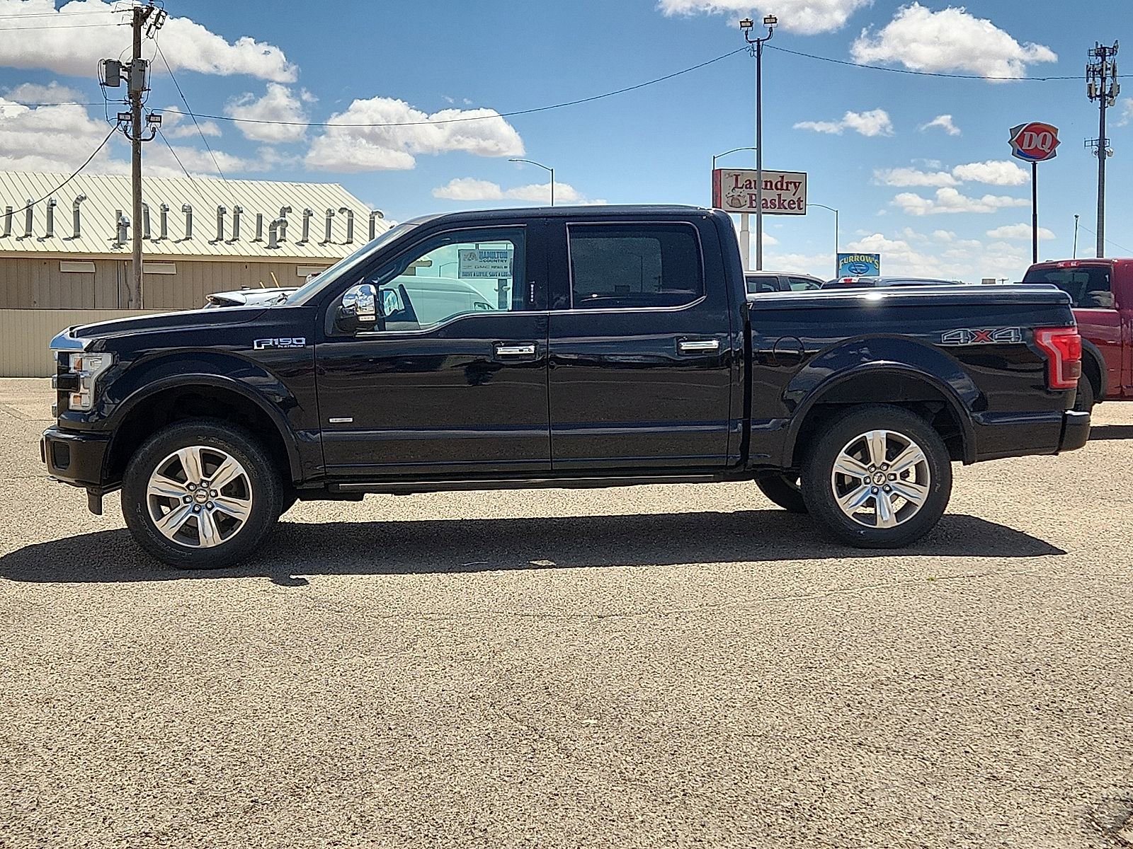 Used 2016 Ford F150 Platinum w/ Equipment Group 701A Luxury AWD/4WD image 2