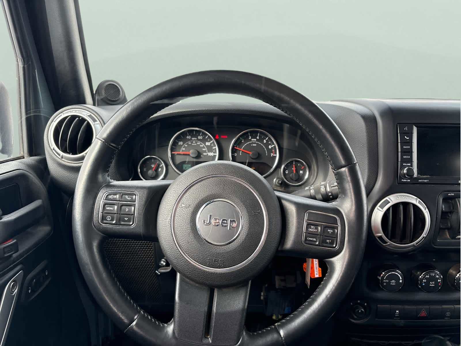 Used 2014 Jeep Wrangler Unlimited Rubicon w/ Connectivity Group image 41