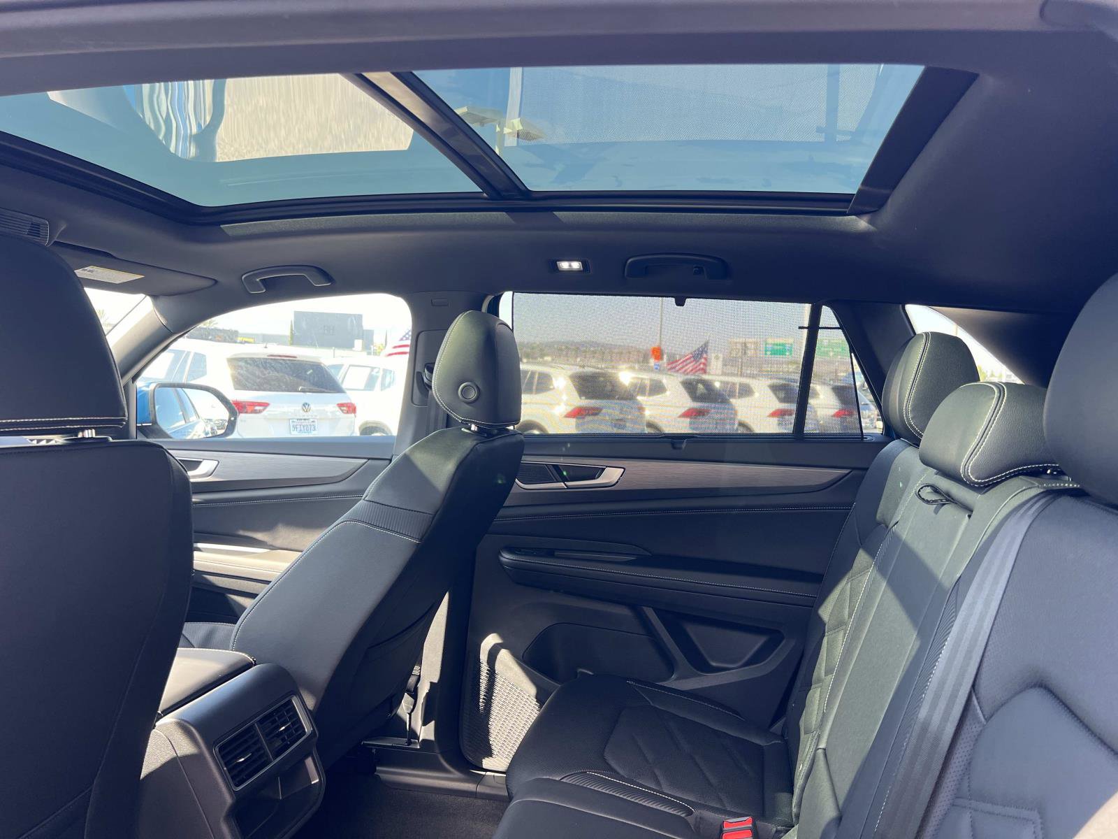 New 2026 Volkswagen Atlas Cross Sport SE image 21