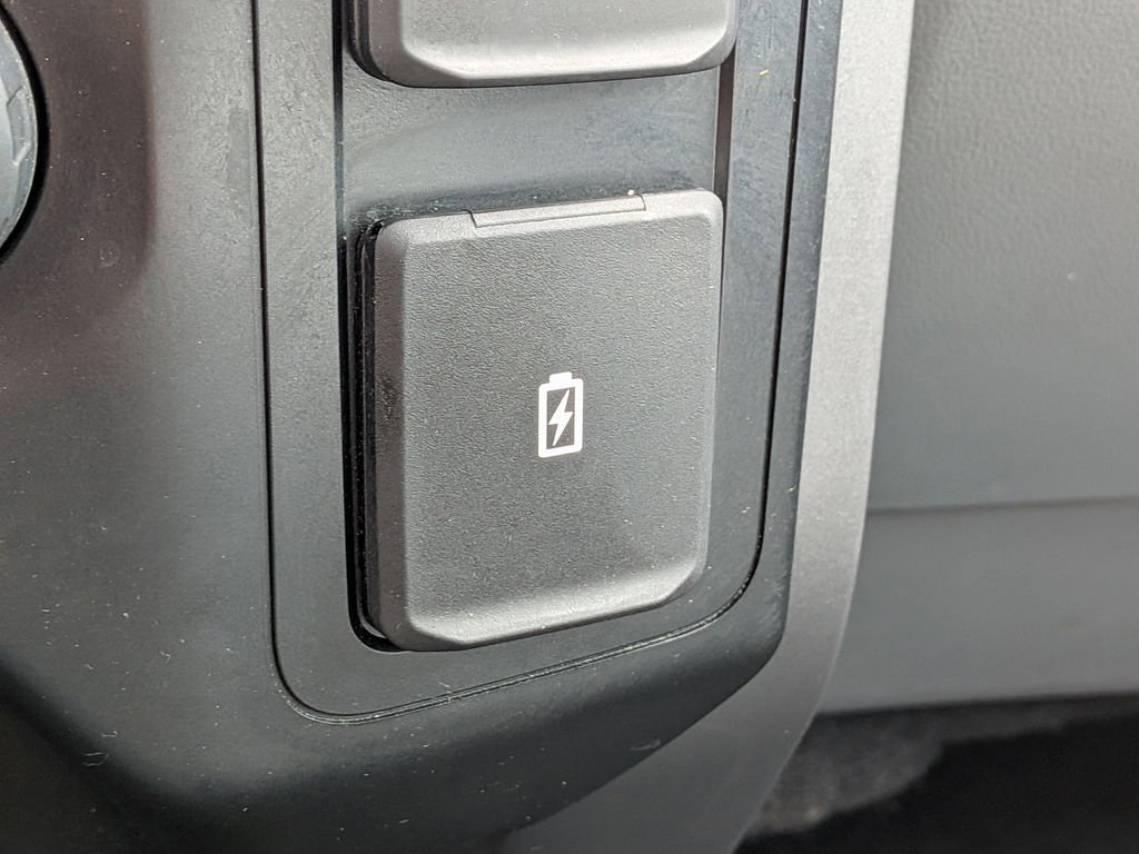 Used 2022 Ford F150 XLT image 22