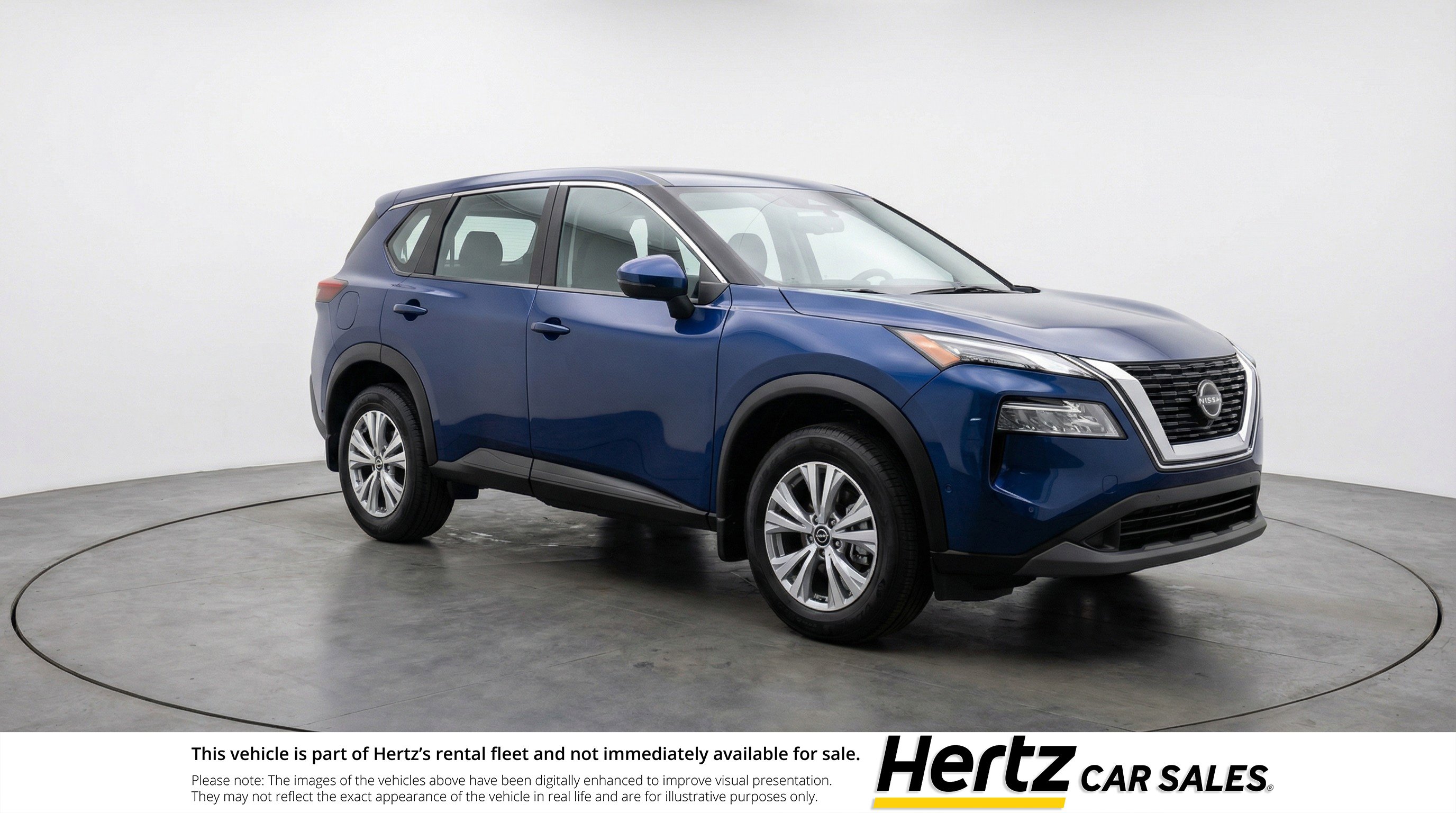 Used 2025 Nissan Rogue SV image 1