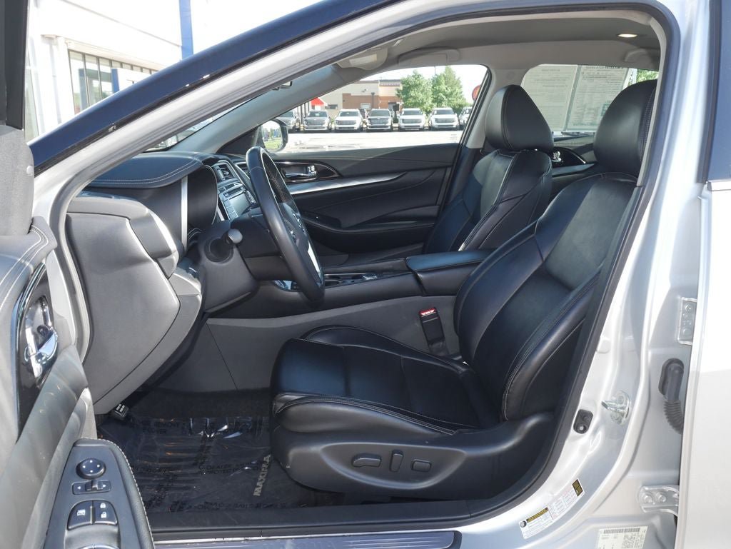 Used 2021 Nissan Maxima 3.5 SV w/ Floor Mat Group FWD image 32