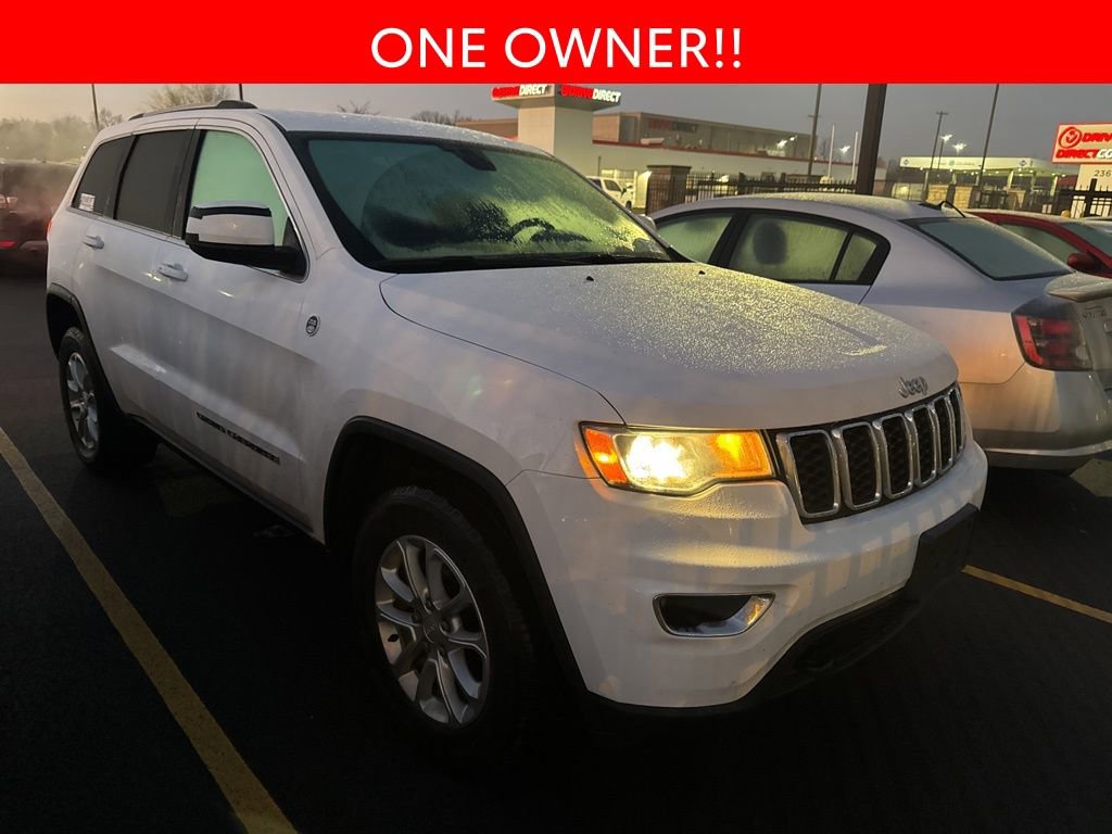 Used 2021 Jeep Grand Cherokee Laredo image 3