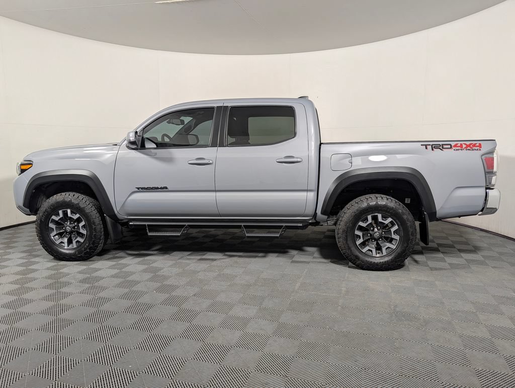 Used 2021 Toyota Tacoma TRD Off-Road AWD/4WD image 5