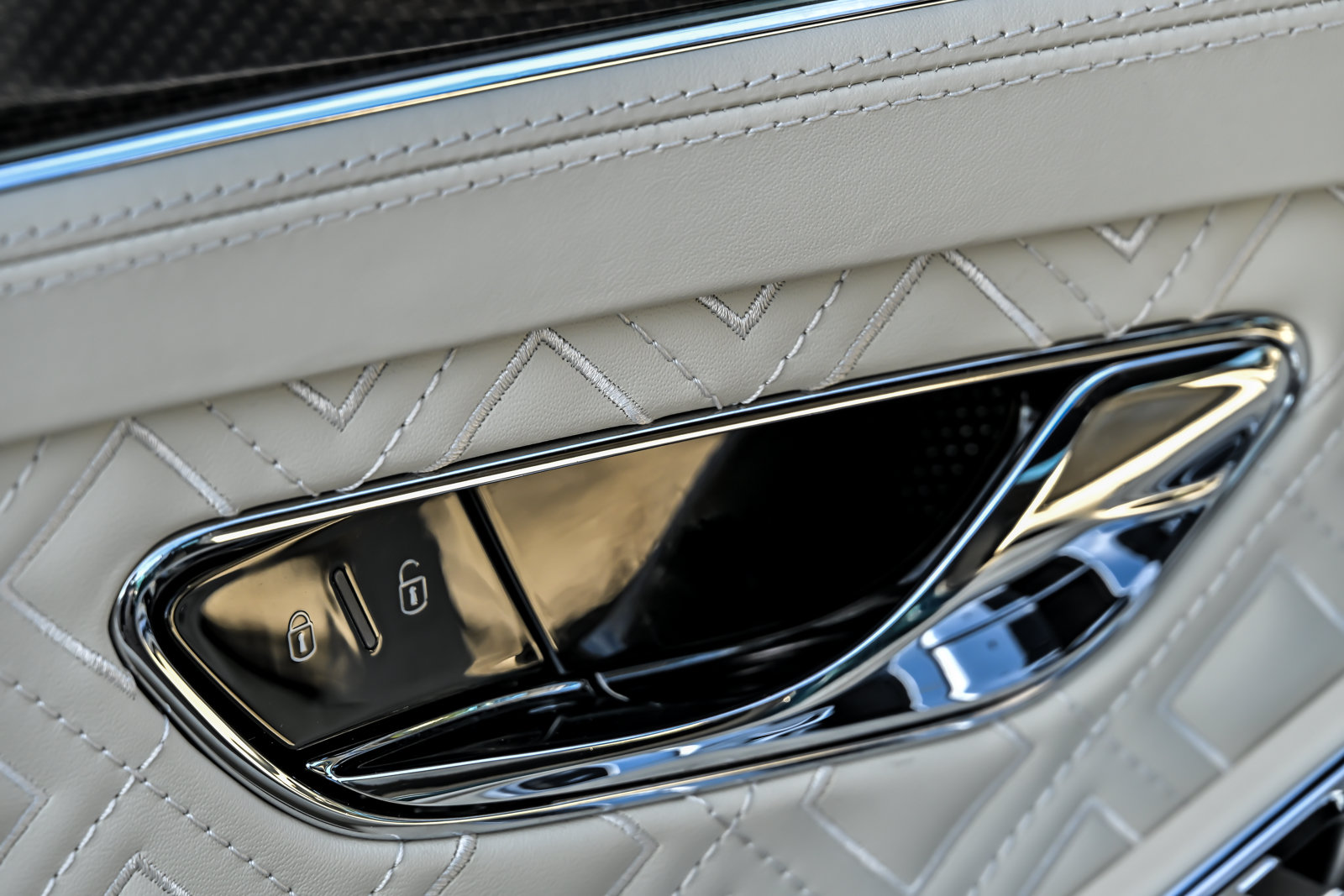 Used 2022 Bentley Continental GT AWD/4WD image 29