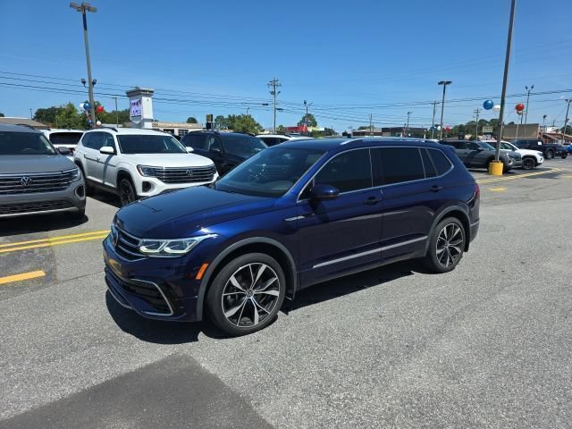 Used 2022 Volkswagen Tiguan SEL R-Line AWD/4WD image 8