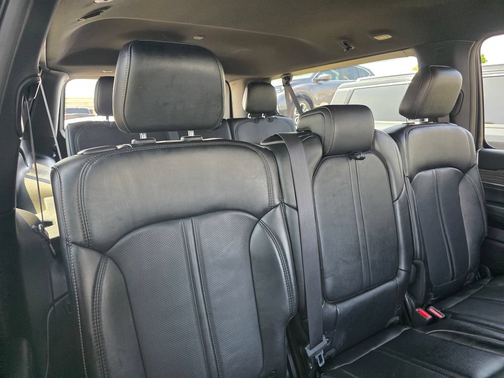 Used 2024 Jeep Wagoneer L Series II w/ Flexible Seating Group AWD/4WD image 21