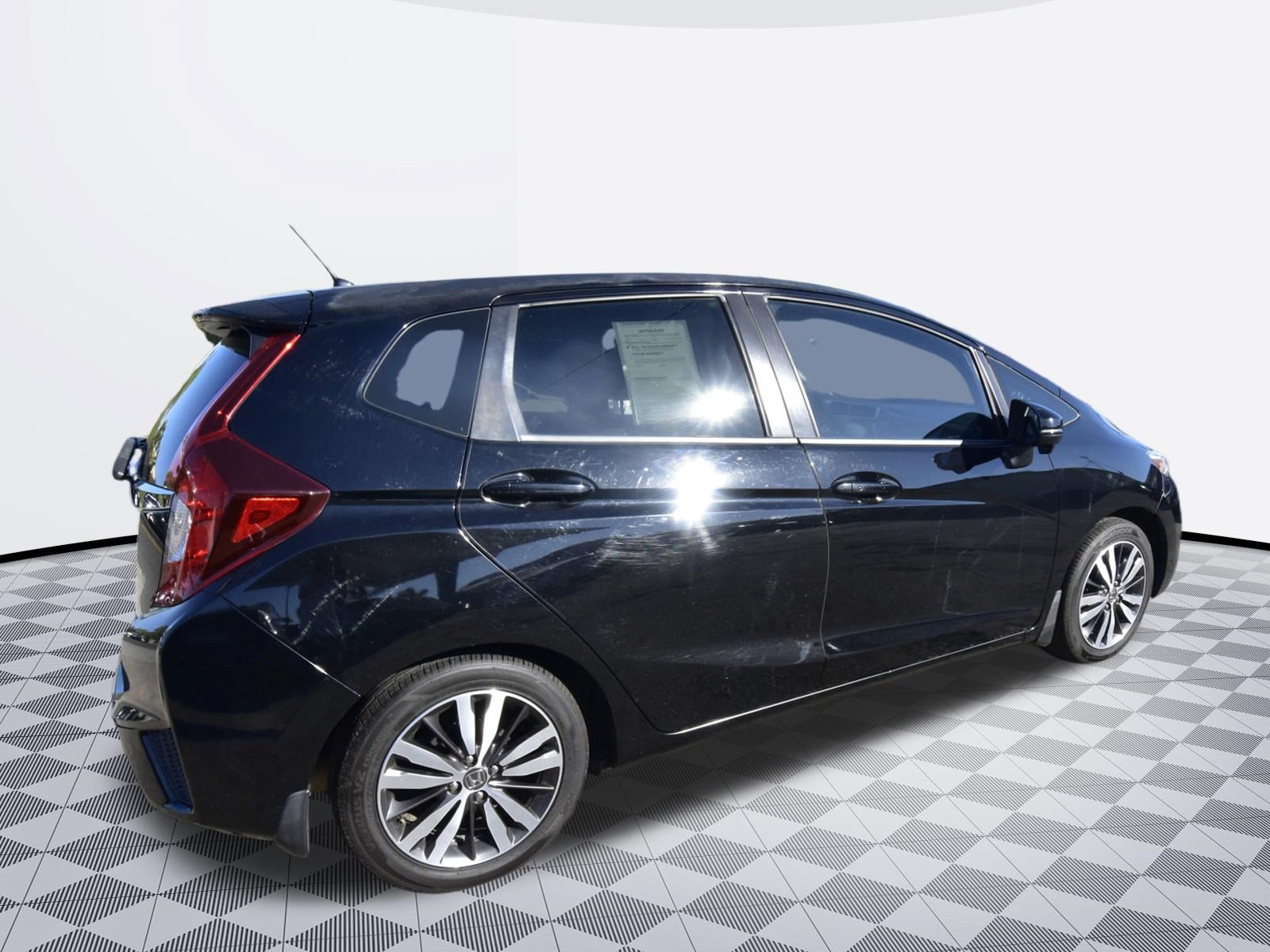 Used 2017 Honda Fit EX-L image 2