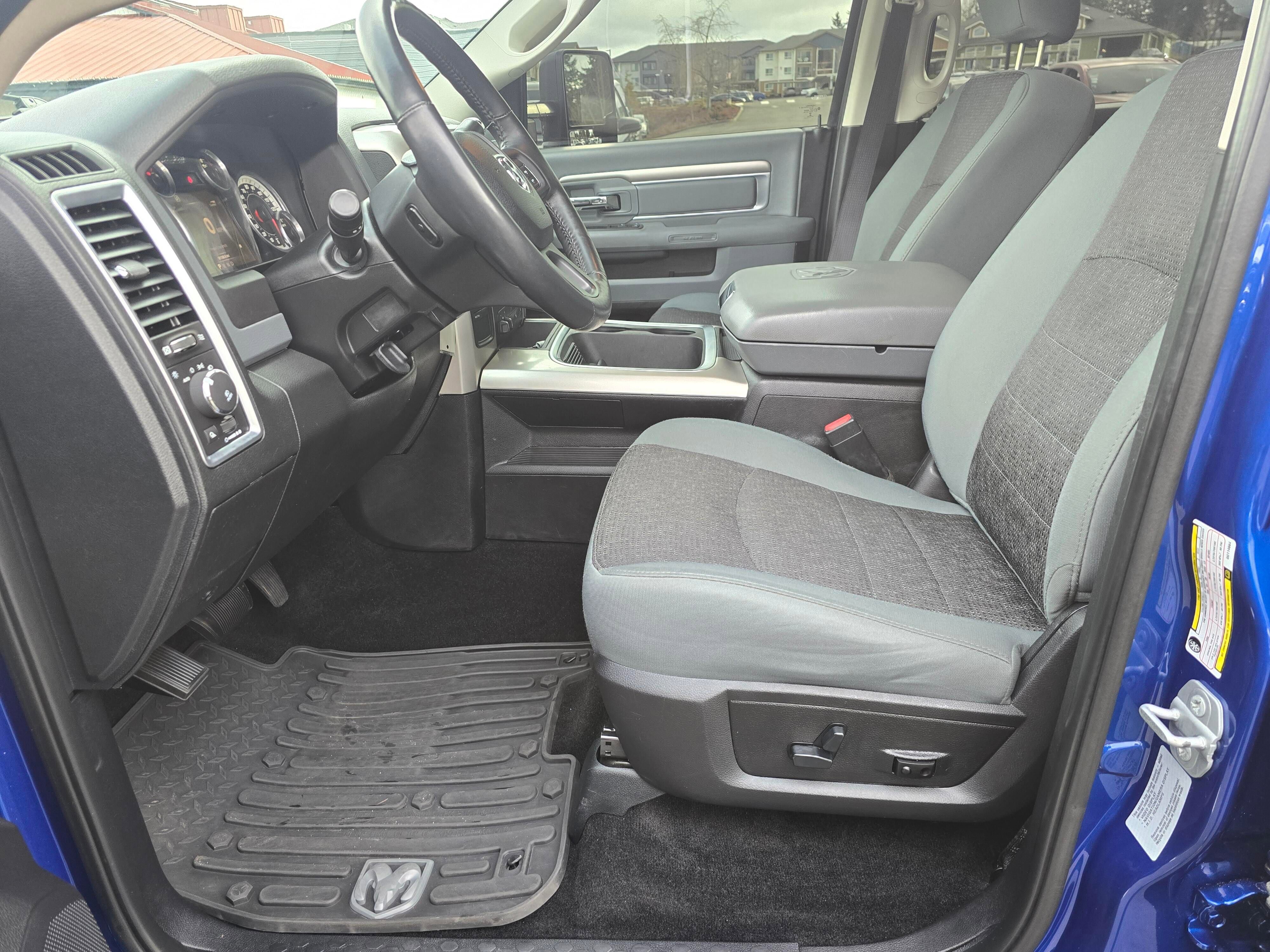 Used 2016 RAM 2500 Big Horn image 30