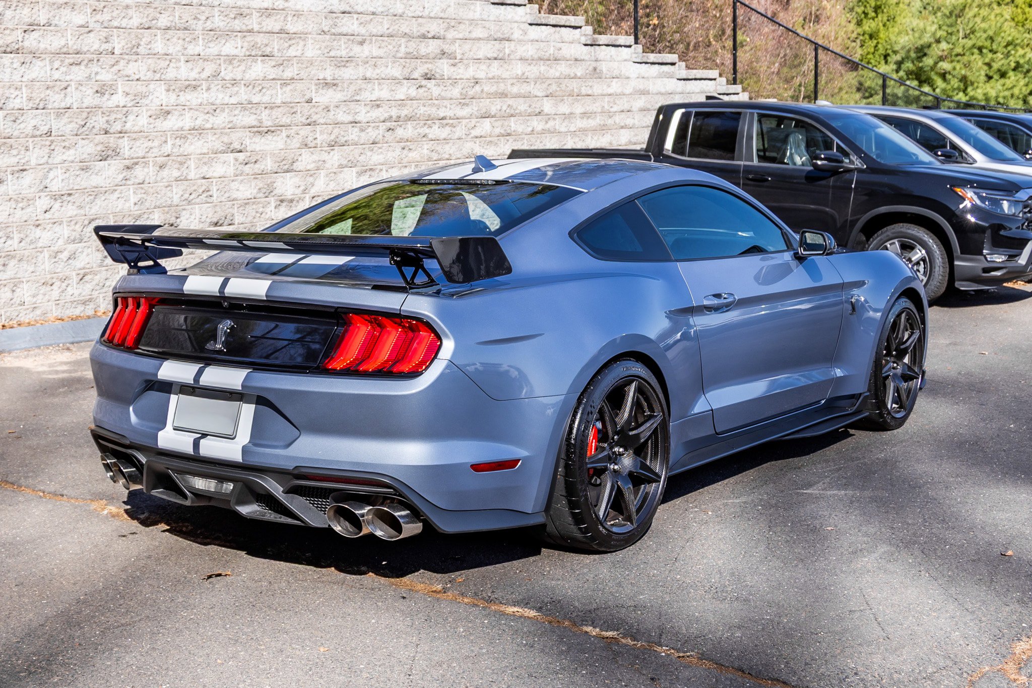 Used 2022 Ford Mustang Shelby GT500 w/ Carbon Fiber Track Pack image 5