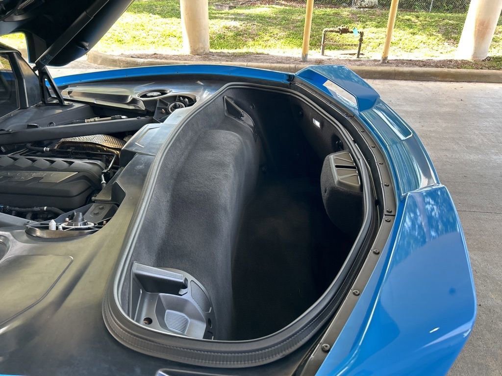 Used 2021 Chevrolet Corvette Stingray Preferred Cpe w/ Z51 Performance Package RWD image 33