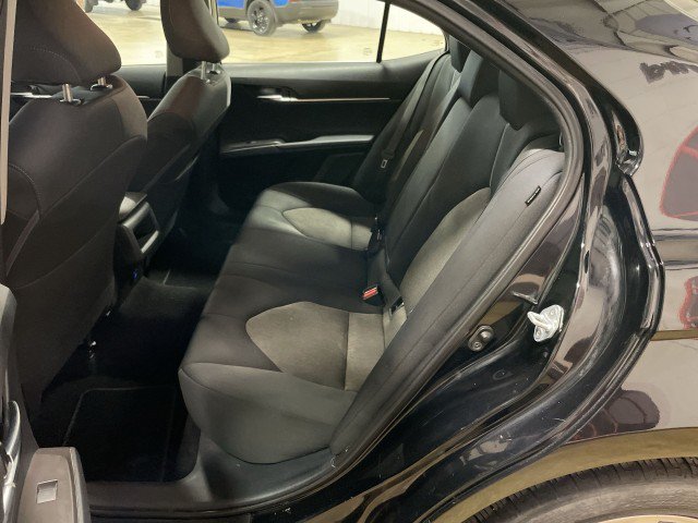 Used 2022 Toyota Camry LE FWD image 21