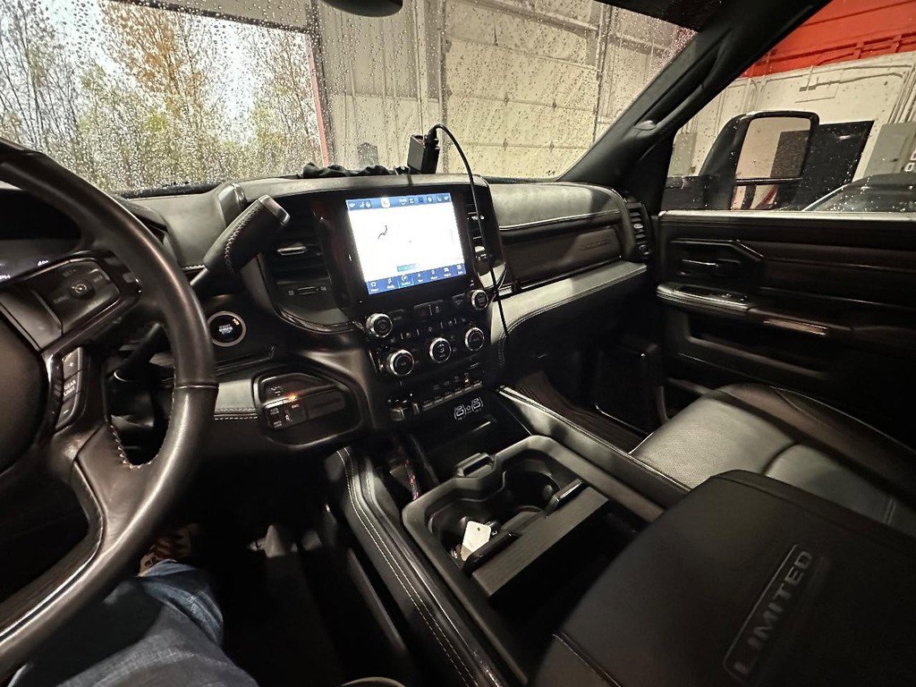 Used 2023 RAM 3500 Limited AWD/4WD image 33