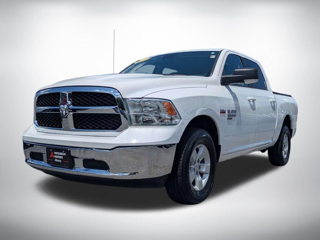 Used 2019 RAM 1500 Classic SLT w/ Luxury Group AWD/4WD image 7