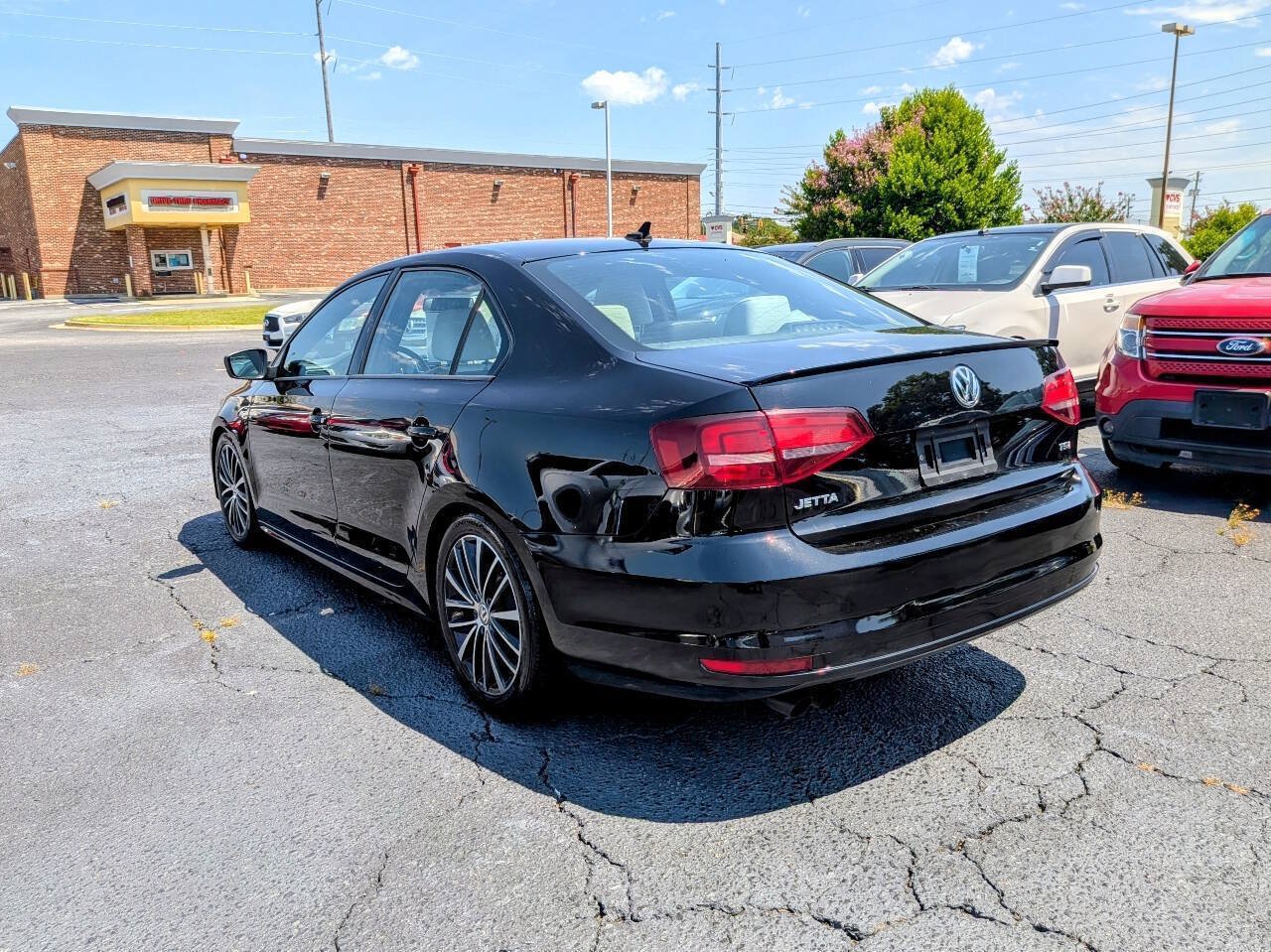 Used 2016 Volkswagen Jetta Sport w/ Lighting Package FWD image 39