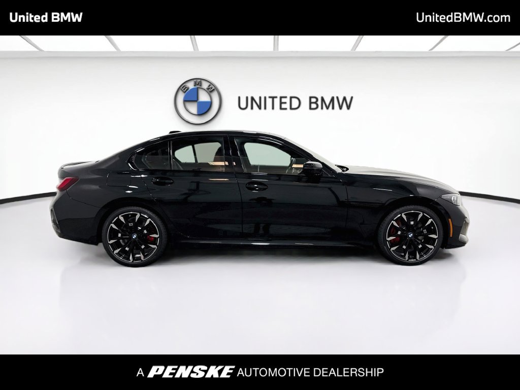 New 2026 BMW 330i Sedan w/ M Sport Package RWD image 4