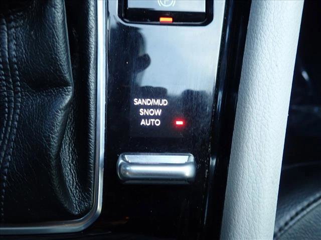 Used 2023 Jeep Compass Limited AWD/4WD image 22