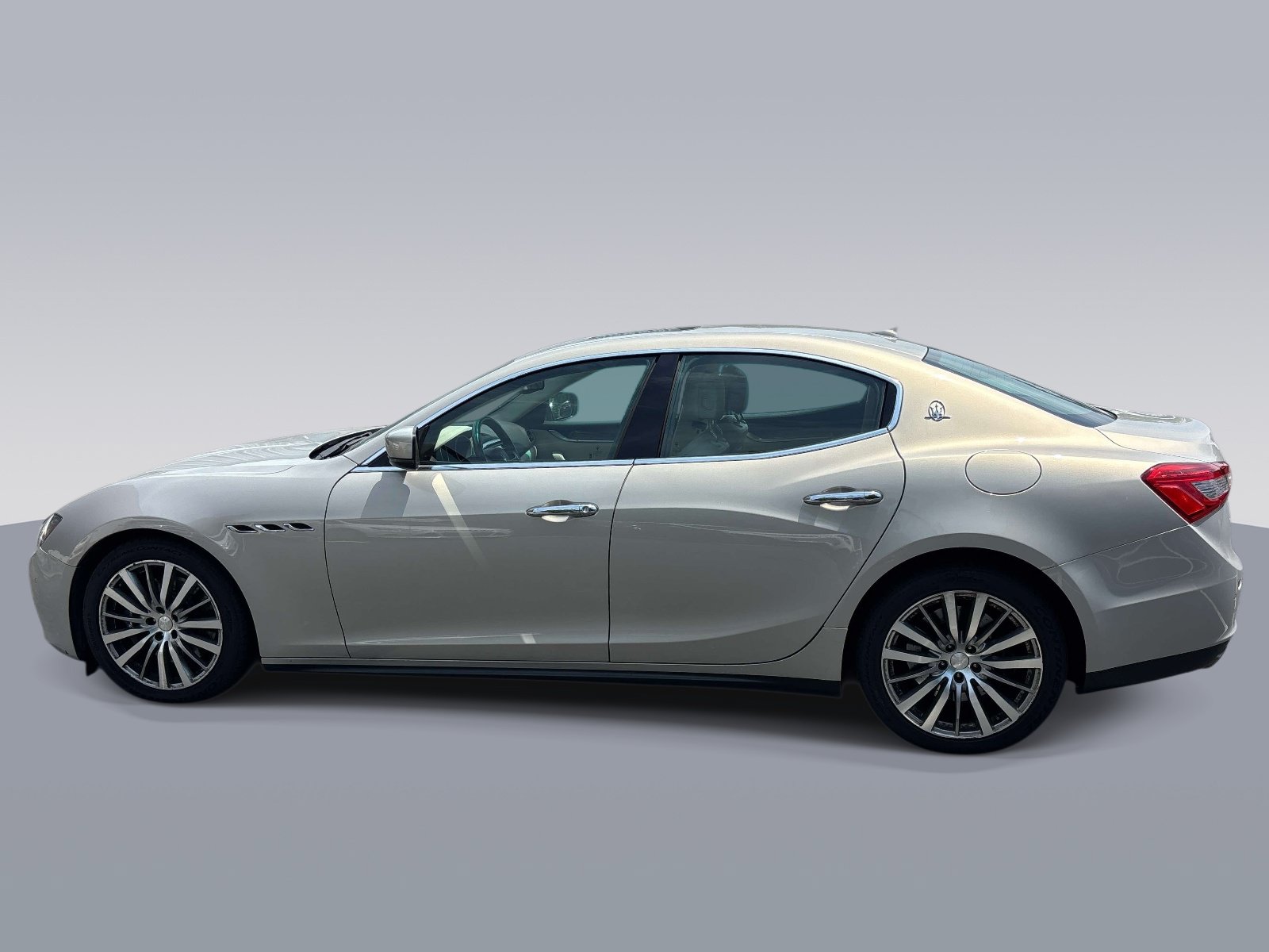 Used 2014 Maserati Ghibli S Q4 AWD/4WD image 4